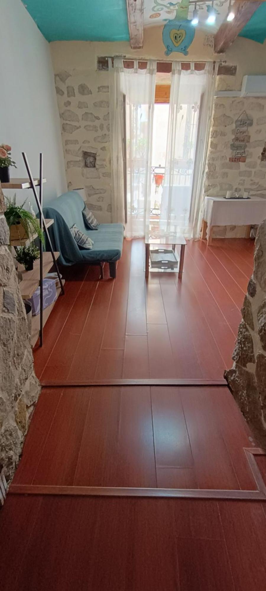 A 3' Playa Apartment